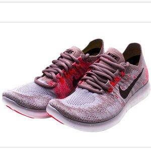 EUC Nike Free RN flyknit size 8.5